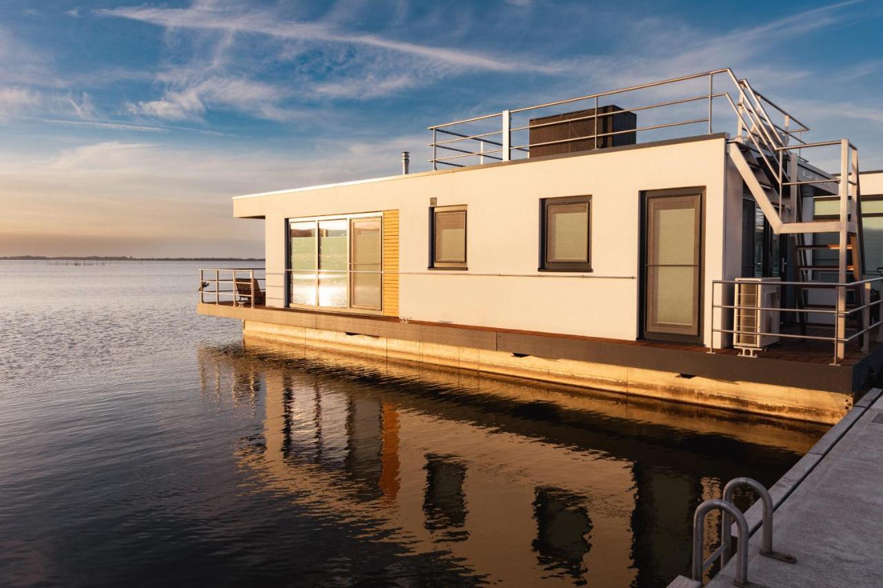 Hausboot Kuestennebel 리브니츠 담가르텐 외부 사진